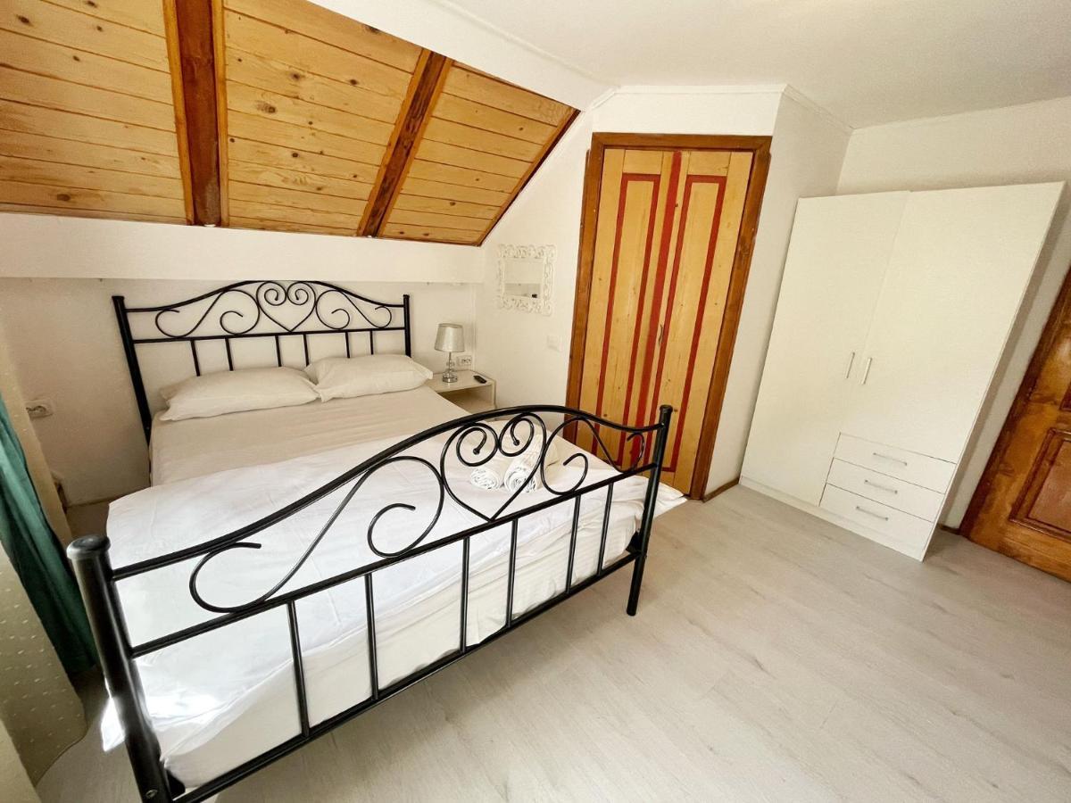 Dream House Brasov Hotell Exteriör bild